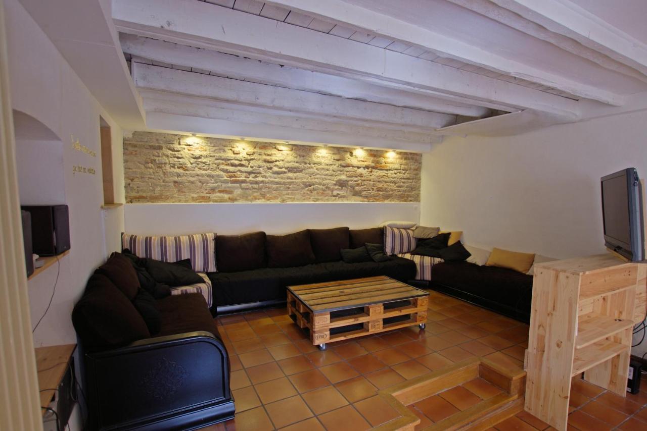 Hostel Les Cordees Liees Альбі Екстер'єр фото